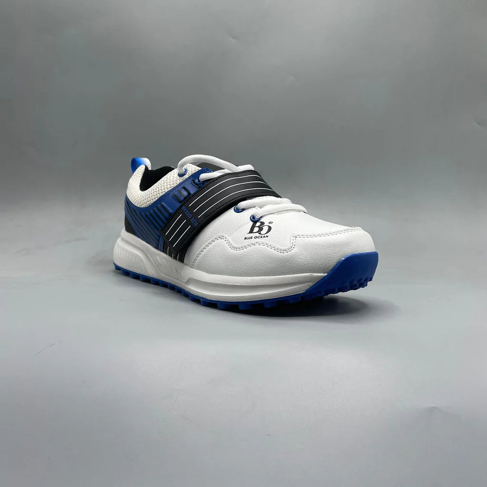 Blue Ocean BO80 cricket gripper shoes side and top view