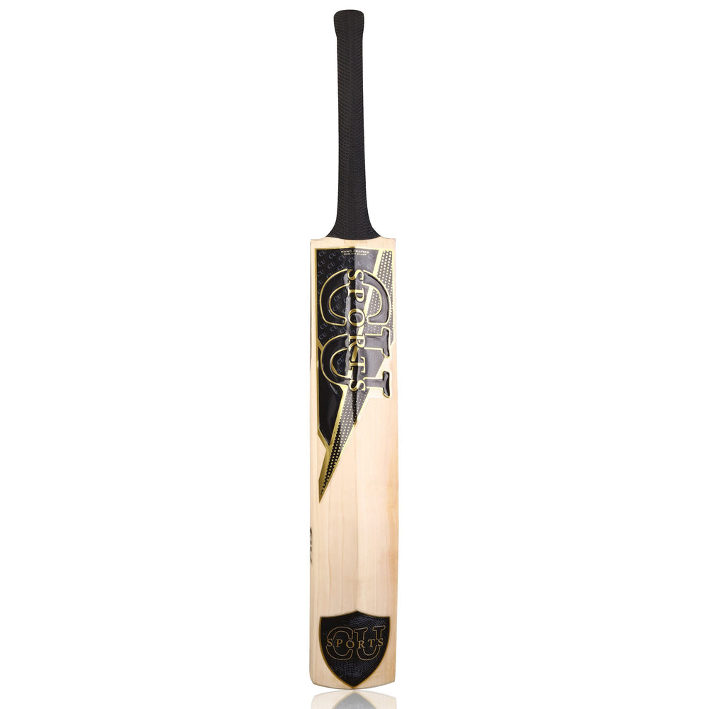 English willow cricket bat with balanced profile