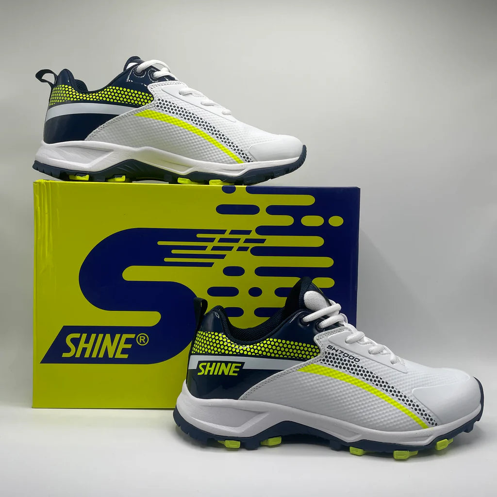 Durable cricket shoes with breathable mesh upper